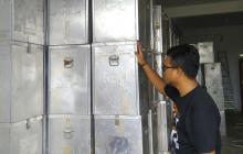Polisi Kawal Ketat Pemeriksaan dan Penglipatan Surat Suara